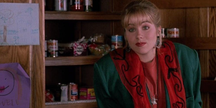 Christina Applegate in Don't Tell Mom The Babysitter's Dead