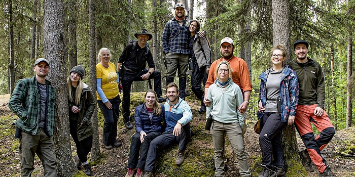 Couples in Win the Wilderness