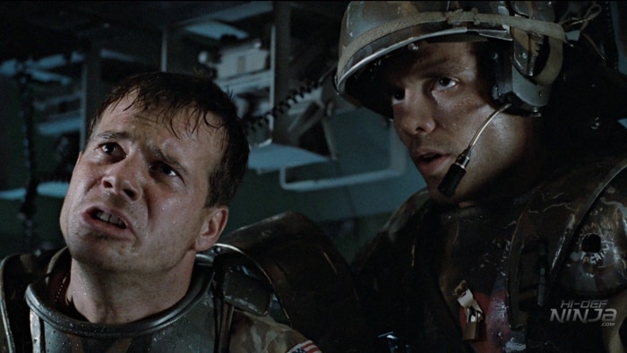 Bill Paxton and Michael Biehn in Aliens (1986)