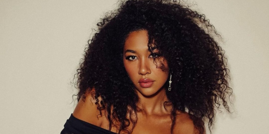 Aoki Lee Simmons: Model, Student, and Daughter of Russell Simmons