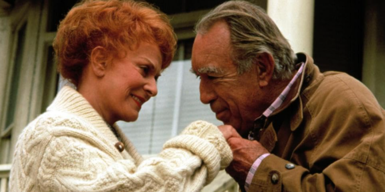 Maureen O'Hara and Anthony Quinn in Only the Lonely (1991)