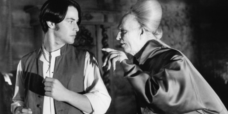 Gary Oldman and Keanu Reeves in Bram Stoker's Dracula (1992)