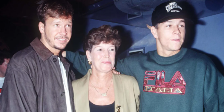 Donnie, Alma, and Mark Wahlberg