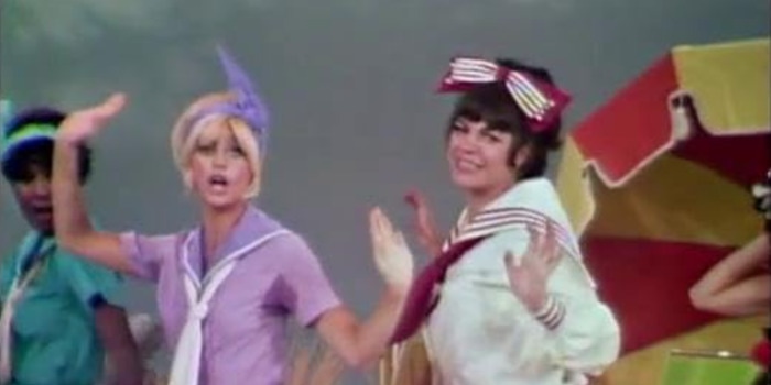 10 Things You Didn&#8217;t Know About Joanne Worley, the Laugh-In Star