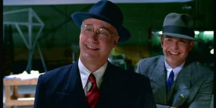 Brent Spiner in The Aviator (2004)