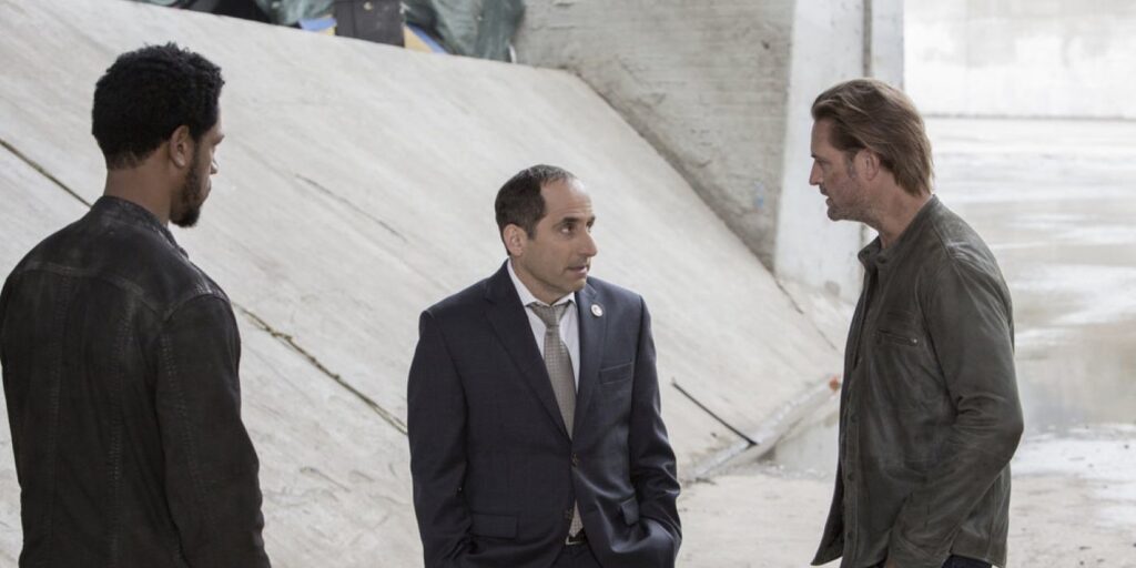 Peter Jacobson: A Journey Through His Acting Career - TVovermind