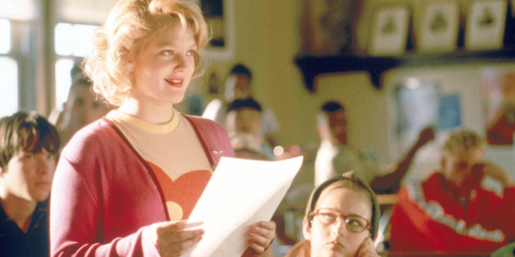 Drew Barrymore and Leelee Sobieski in Never Been Kissed (1999) - Richest Actresses Hollywood