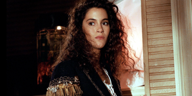 Jami Gertz in The Lost Boys (1987)