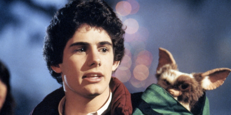 Zach Galligan and Howie Mandel in Gremlins (1984)