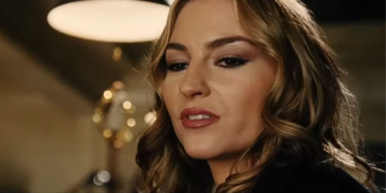 Drea de Matteo in Assault on Precinct 13 (2005)