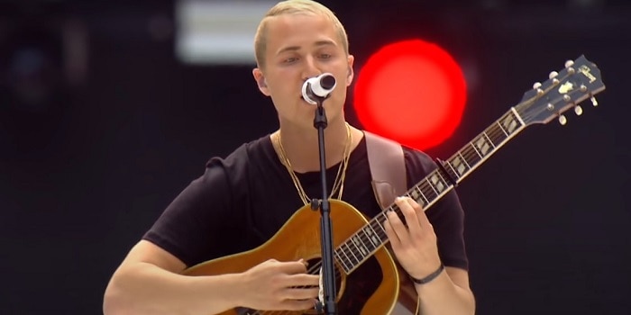 Mike Posner Singing Live