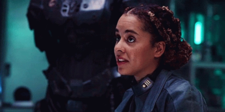 Olive Gray as Commander Miranda Keyes