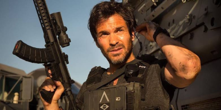 Santiago Cabrera as Santos