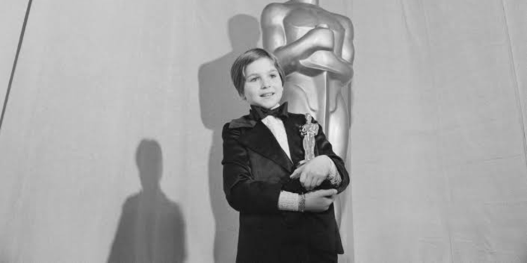 Tatum O'Neal with her Oscar