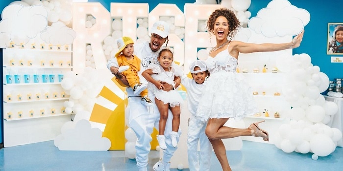 Nick Cannon and one of his baby mama and their kids