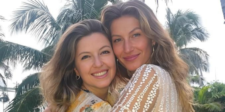 Patrícia and Gisele Bündchen