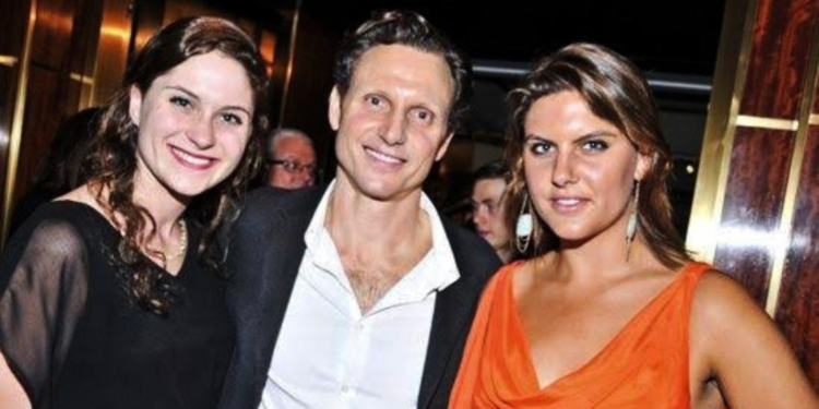 Tony Goldwyn and Anna Musky-Goldwyn and Tess Goldwyn