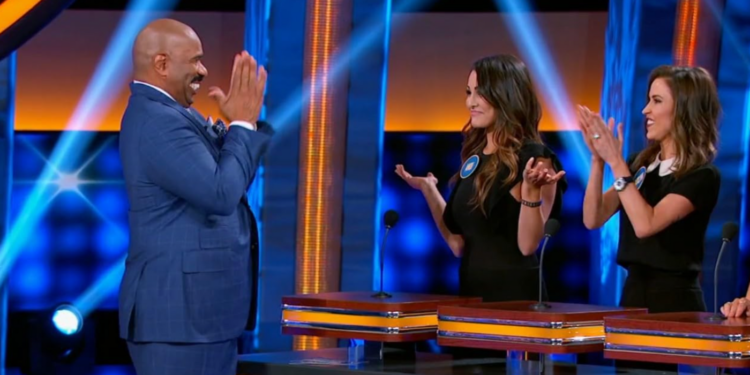 Steve Harvey in Celebrity Family Feud (2008)