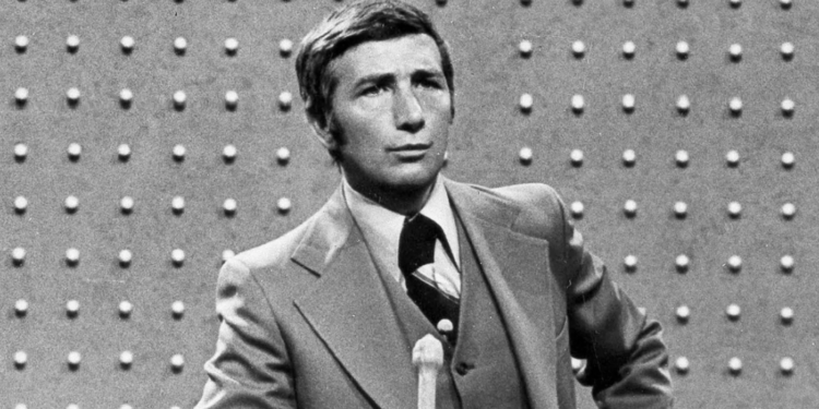 Richard Dawson on Family Feud (1978)