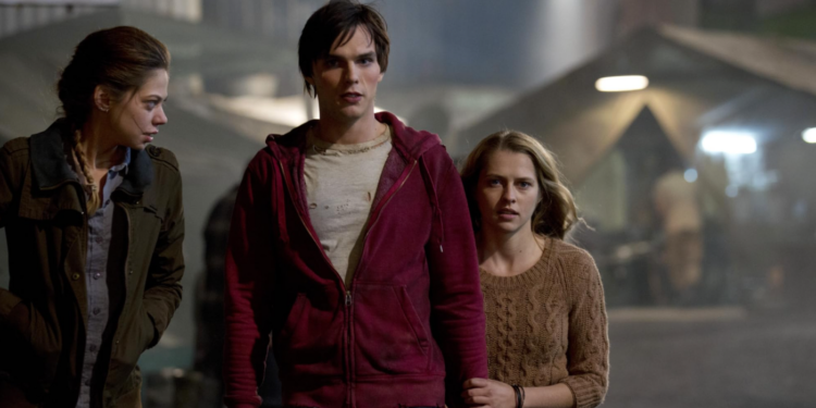 Nicholas Hoult, Teresa Palmer, and Lio Tipton in Warm Bodies (2013)