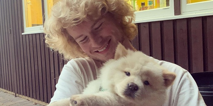 Yung Gravy with his Dog