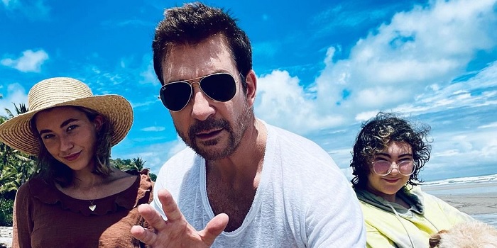 Dylan McDermott and his daughters