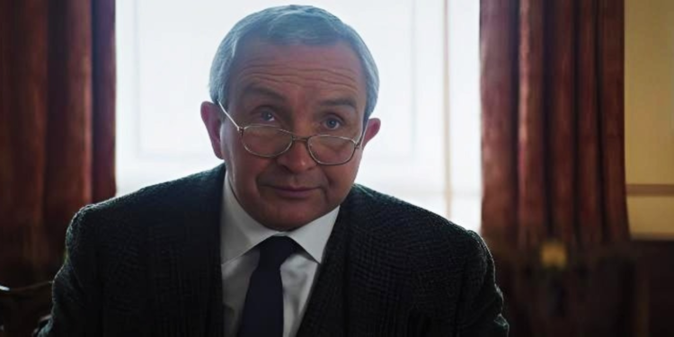 Eddie Marsan in Operation Fortune: Ruse de Guerre