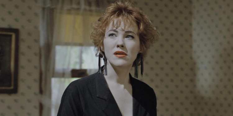 Catherine O'Hara in Beetlejuice (1988)