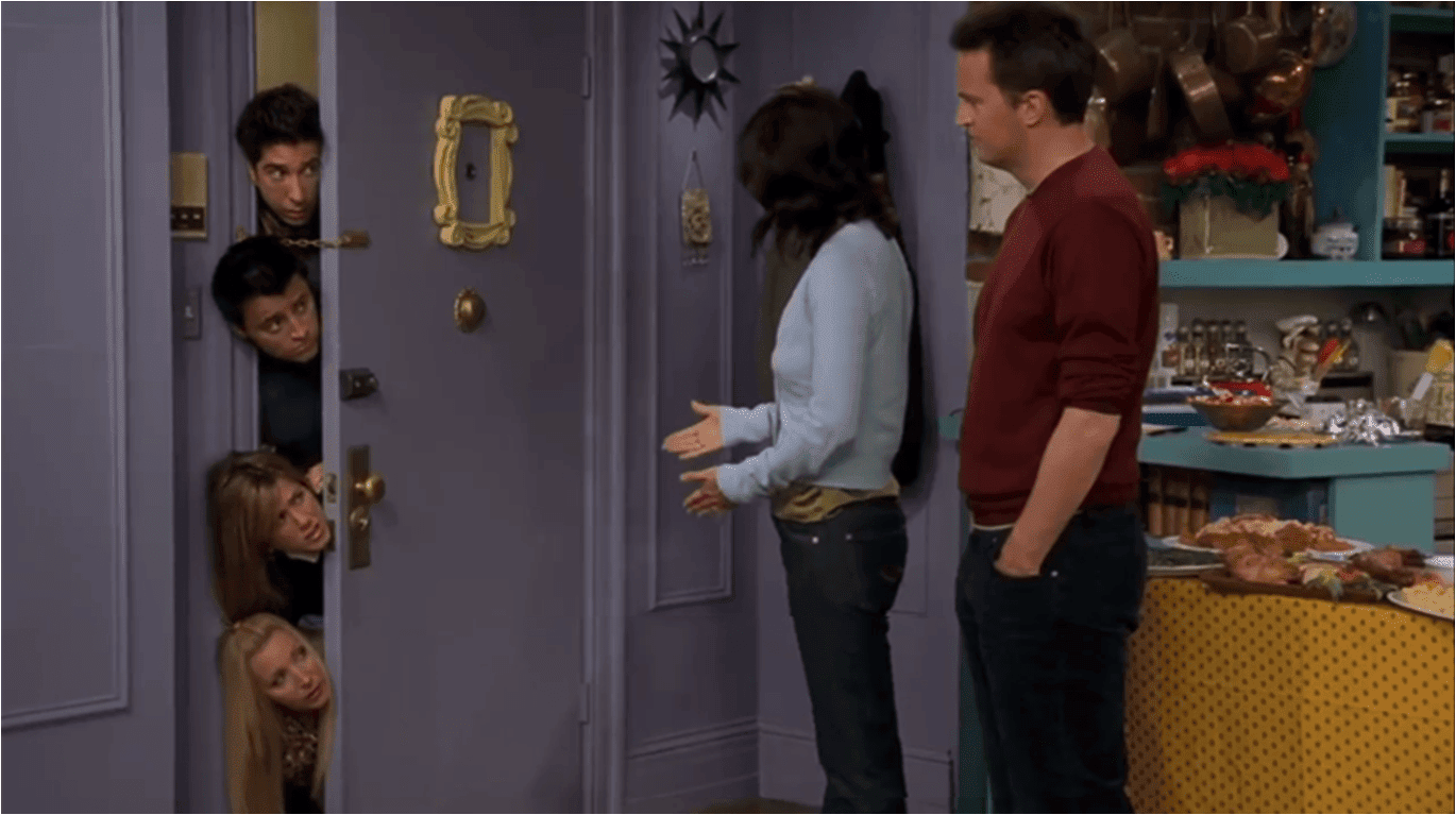 &#8216;Friends&#8217; Thanksgiving Episodes &#038; Their Real Charm Explained