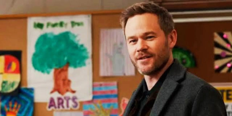 Aaron Ashmore in Ginny & Georgia