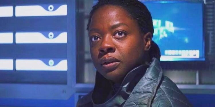 Viola Davis in Solaris (2002)