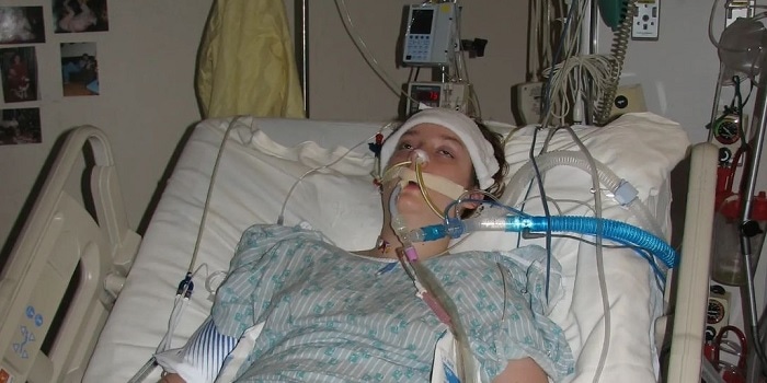 Ashley J DeBoer in Life Support