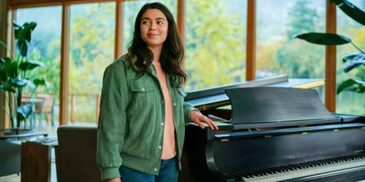 Auliʻi Cravalho in All Together Now (2020)