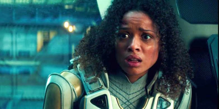 Gugu Mbatha-Raw in The Cloverfield Paradox (2018)