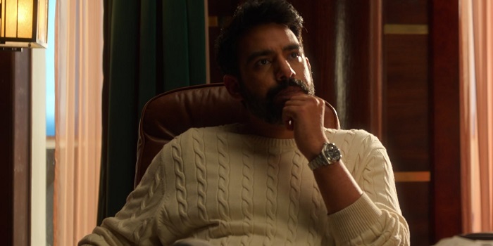 Rahul Kohli as Sunil Bhandari