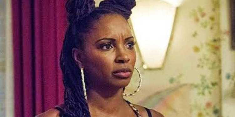 Shanola Hampton in Shameless