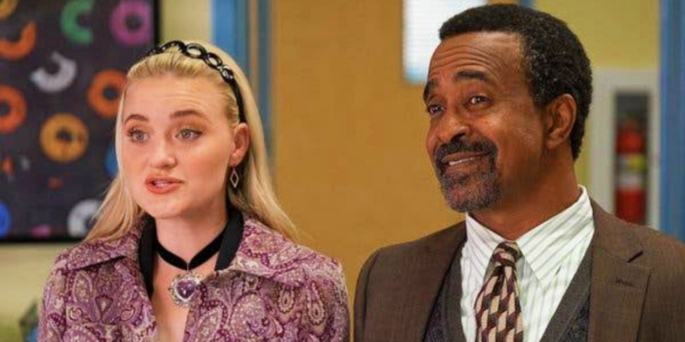 Tim Meadows in Schooled