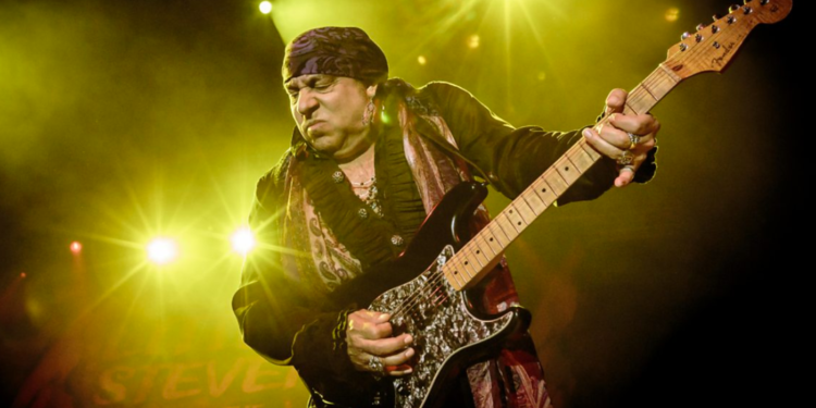 Steven Van Zandt Playing Guitar