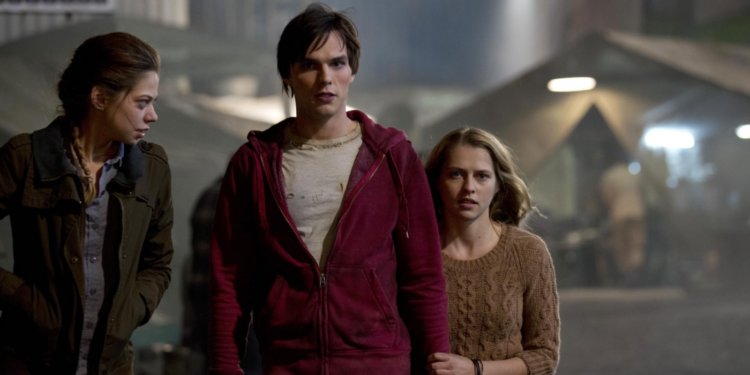 Nicholas Hoult, Teresa Palmer, and Lio Tipton in Warm Bodies (2013)