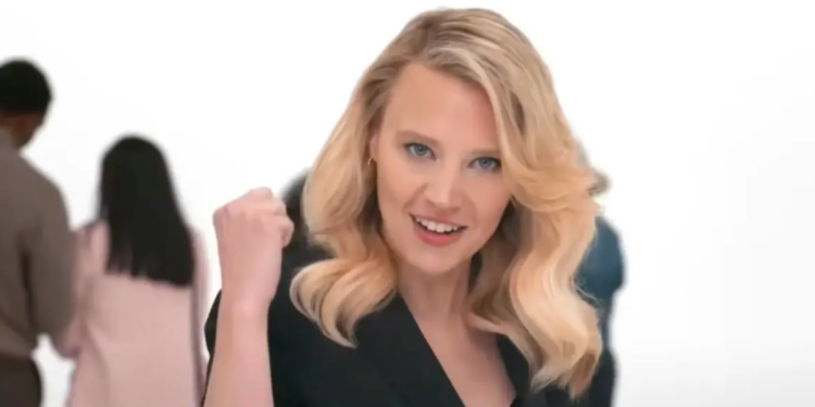 Verizon Commercials Actors - Kate McKinnon 