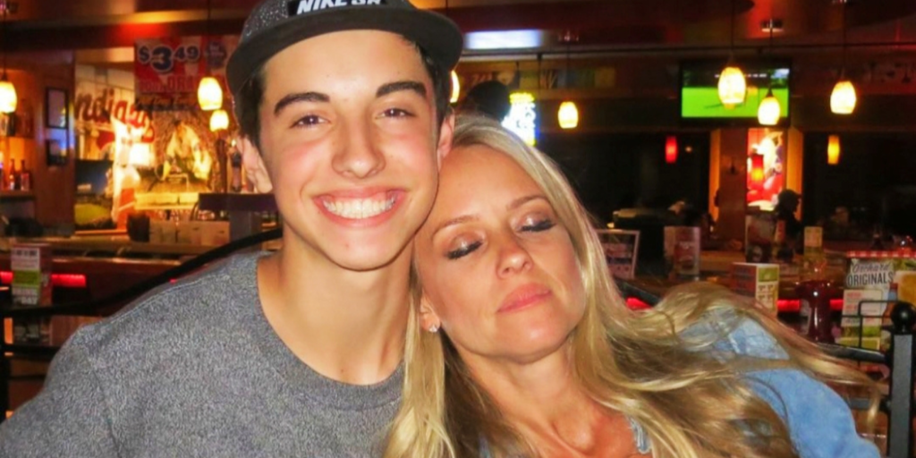 Nicole Curtis Everything You Need to Know About the HGTV Host TVovermind