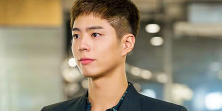 Park Bo Gum in Record of Youth (2020)