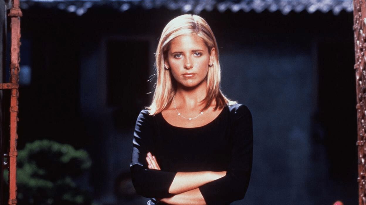 Kyle Richards & 9 Other TV Stars Who Defined the 90s