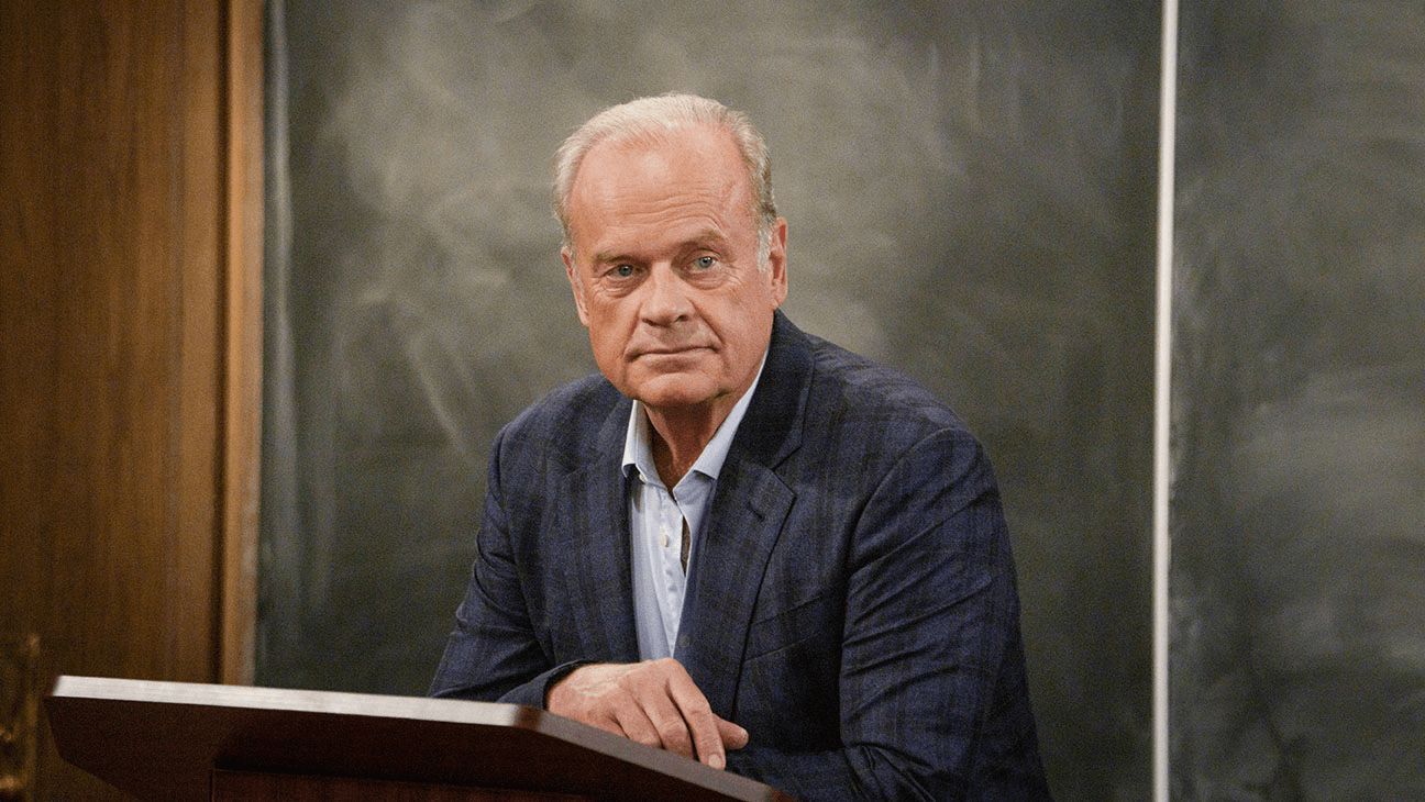 Kyle Richards & 9 Other TV Stars Who Defined the 90s