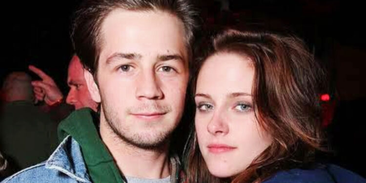 Michael Angarano and Kristen Stewart