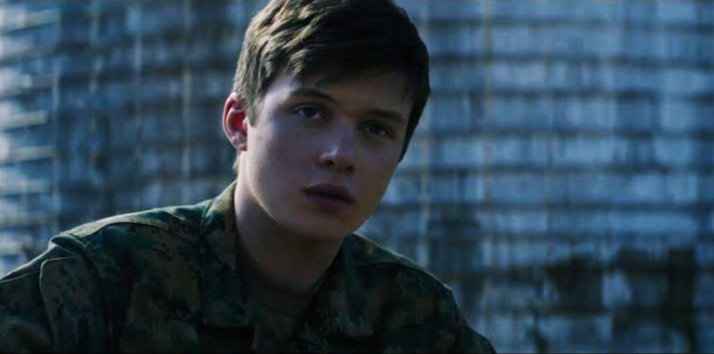 Nick Robinson in The 5th Wave