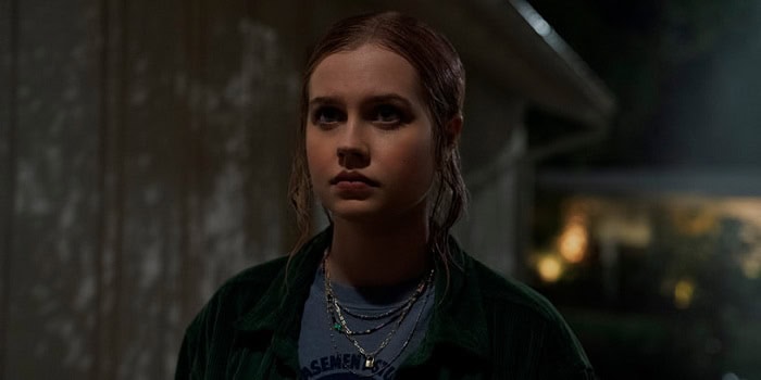 Angourie Rice as Bailey Michaels in The Last Thing He Told Me