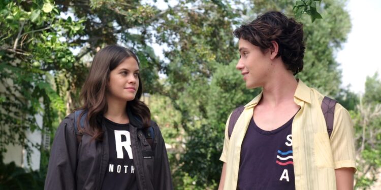 Finn Roberts and Ariel Mortman in Greenhouse Academy (2017)