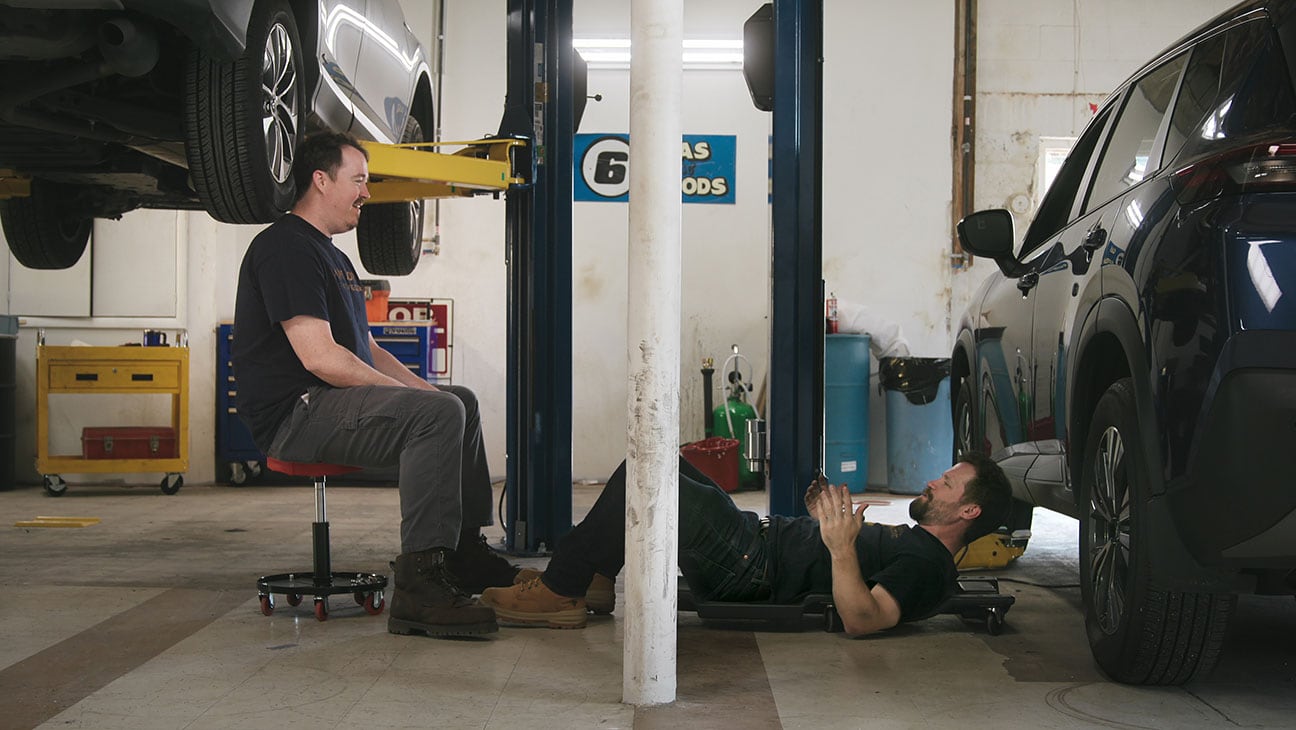 Shane Gillis&#8217; Tires Secures Season 2 on Netflix