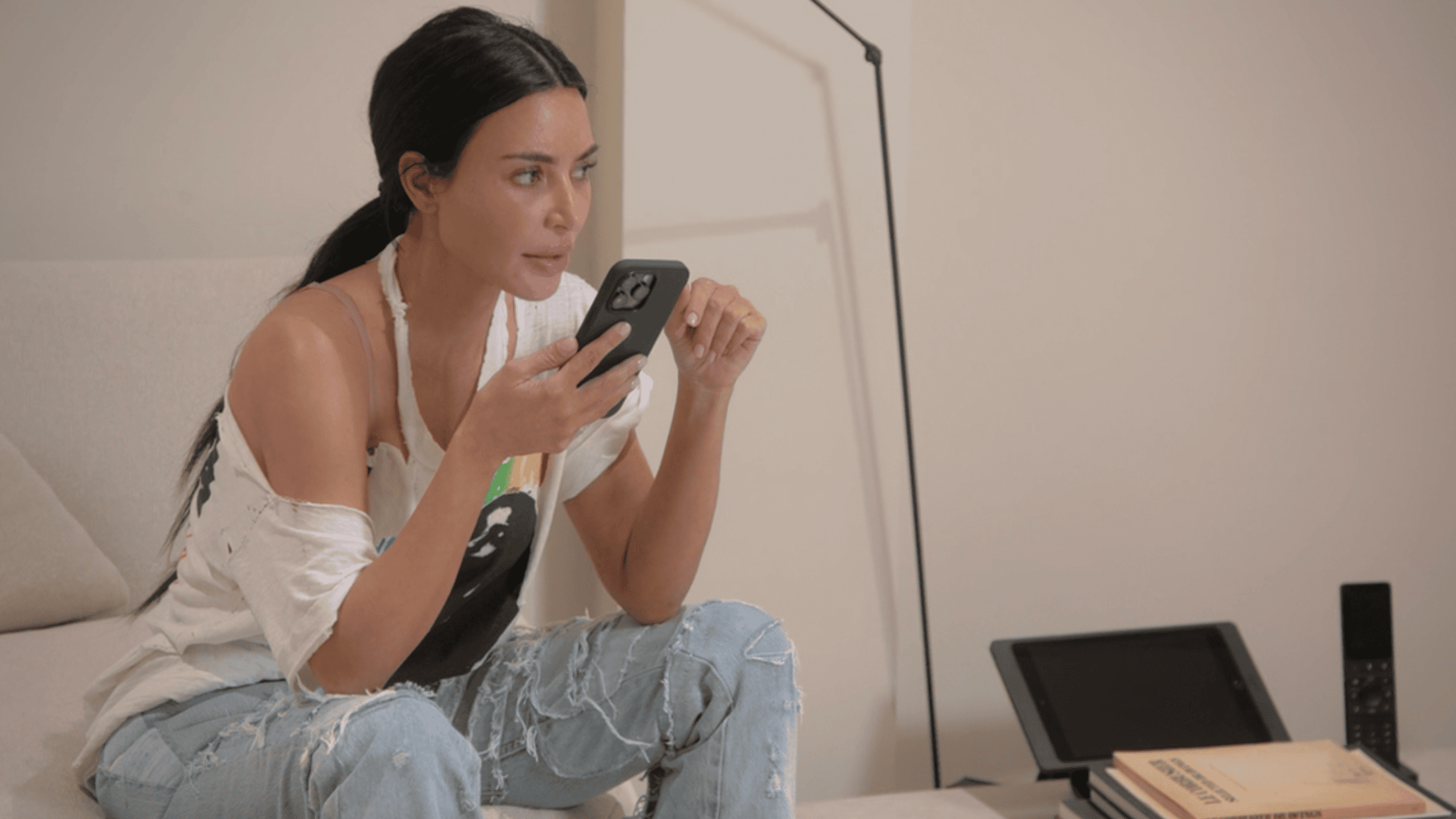 Kourtney Kardashian Reacts to Secretly Filmed Phone Call with Kim